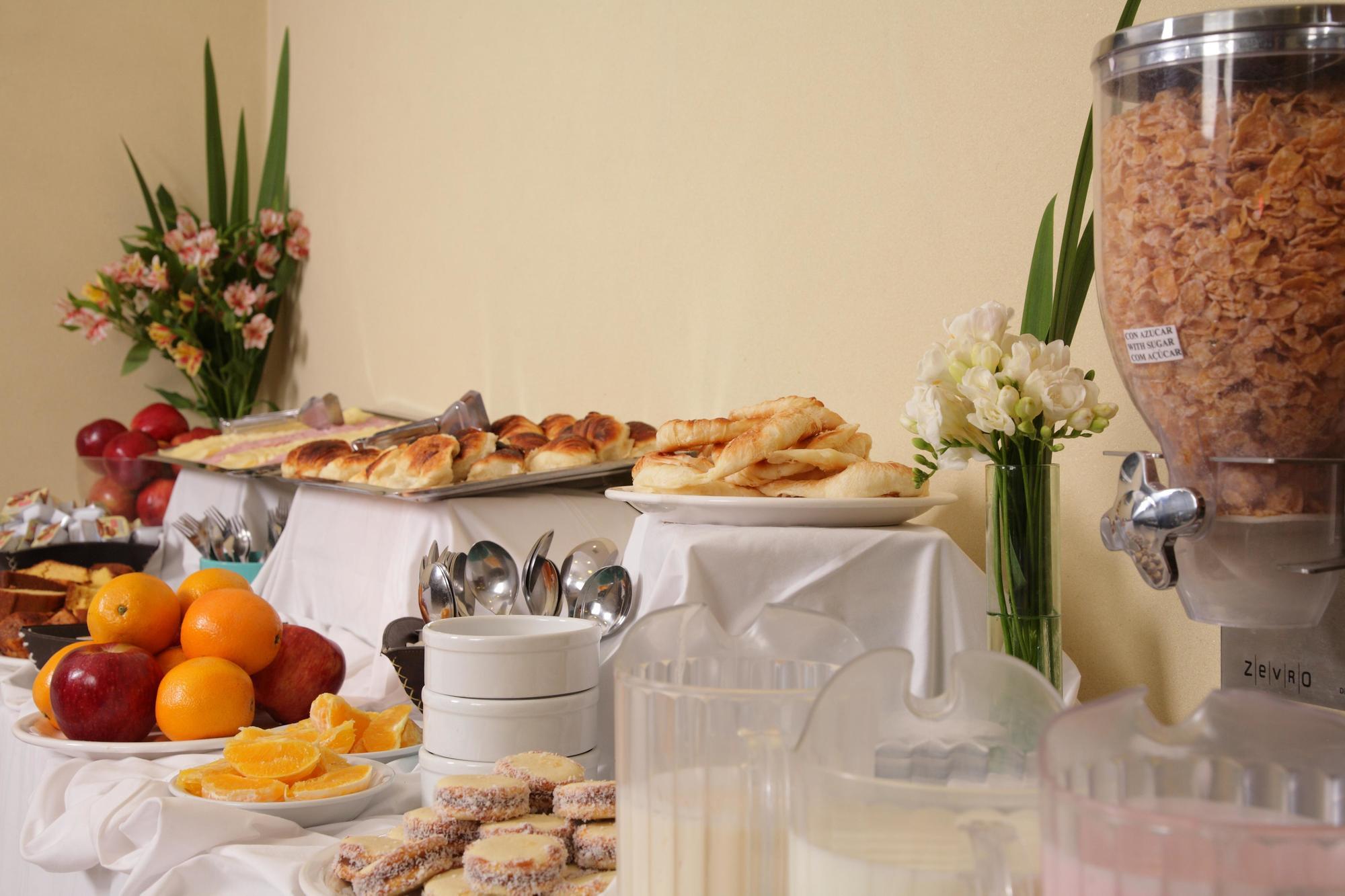 Viasui Hotel Buenos Aires Bagian luar foto