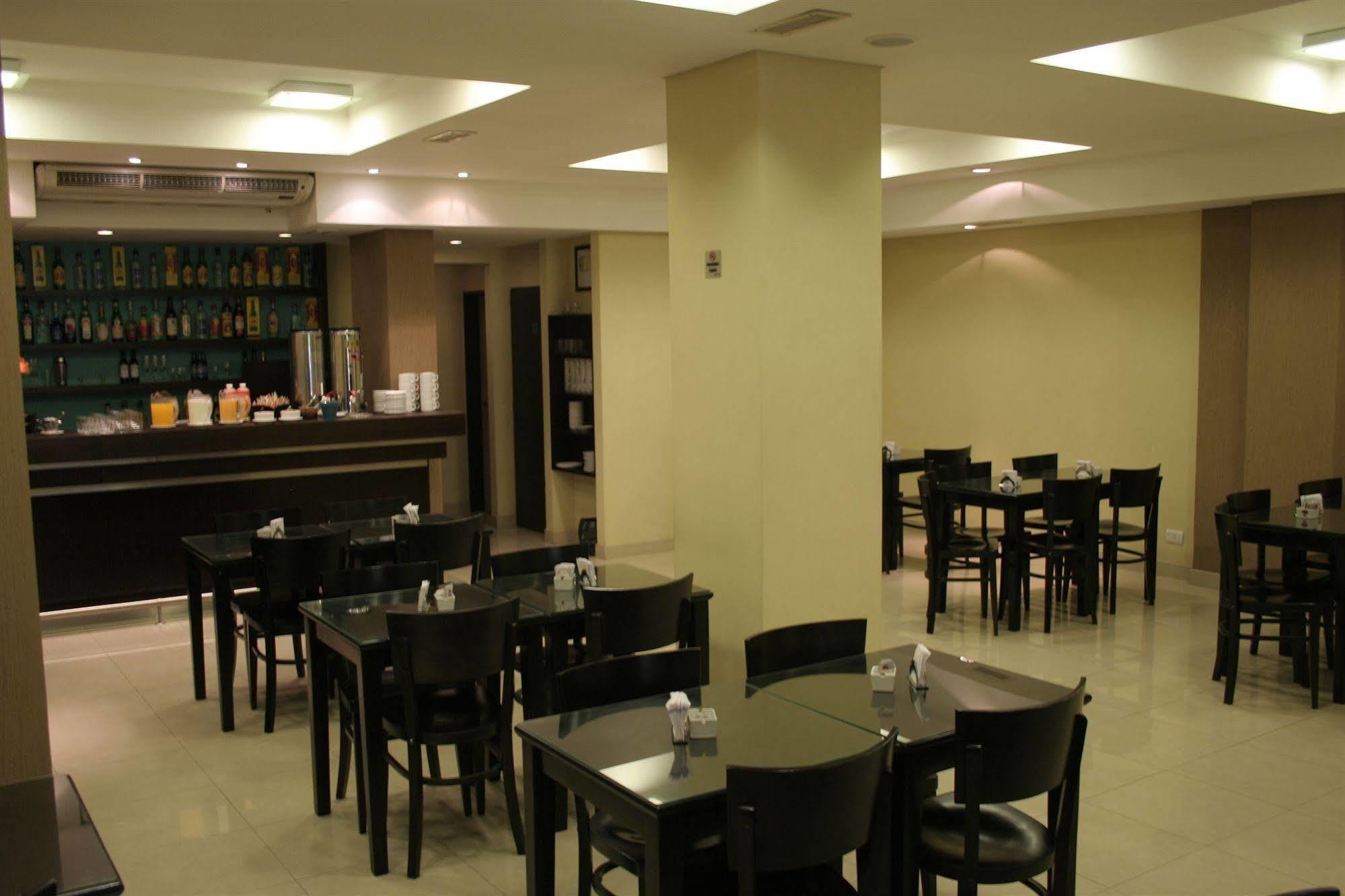 Viasui Hotel Buenos Aires Bagian luar foto